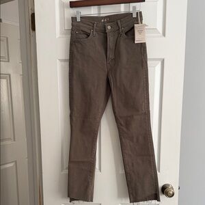 MOTHER High Waisted Rascal Ankle Step Fray in color Capers 27 NWT